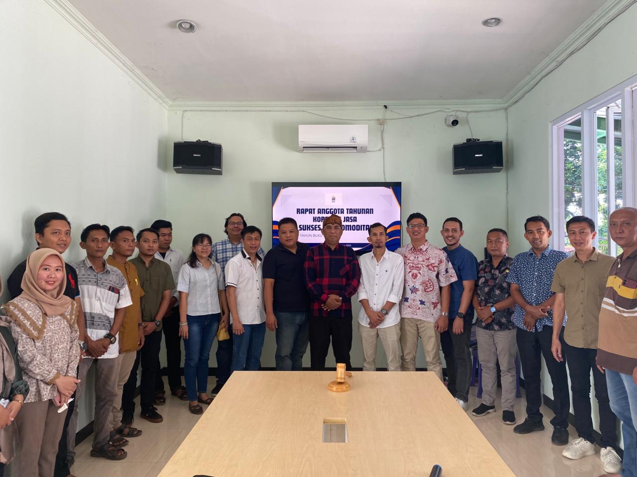 Foto bersama RAT 2024