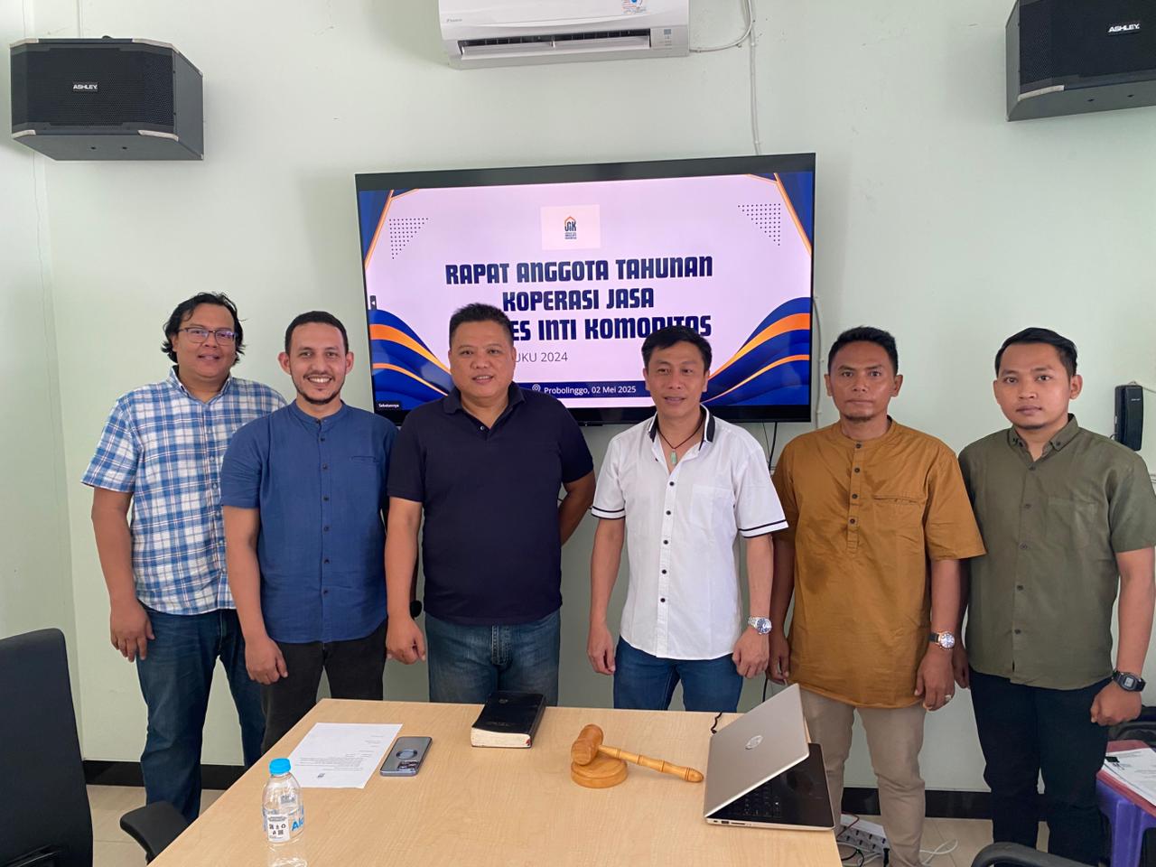 Foto bersama RAT 2025
